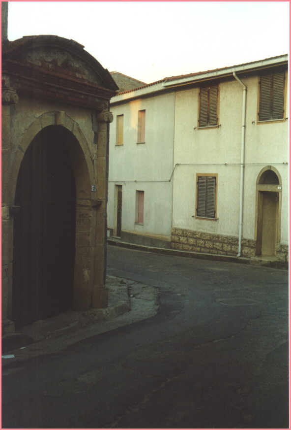 Antico Portale di Villaurbana