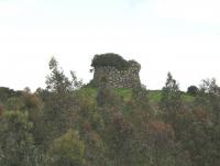 Il nuraghe di San Giovanni in primavera